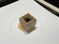 -玥轩YUE HIN(IFS国际金融中心店)