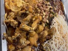 螺蛳粉烤鱼-在巷子里的烤肉店·螺蛳粉烤鱼·牛蛙(和美城店)