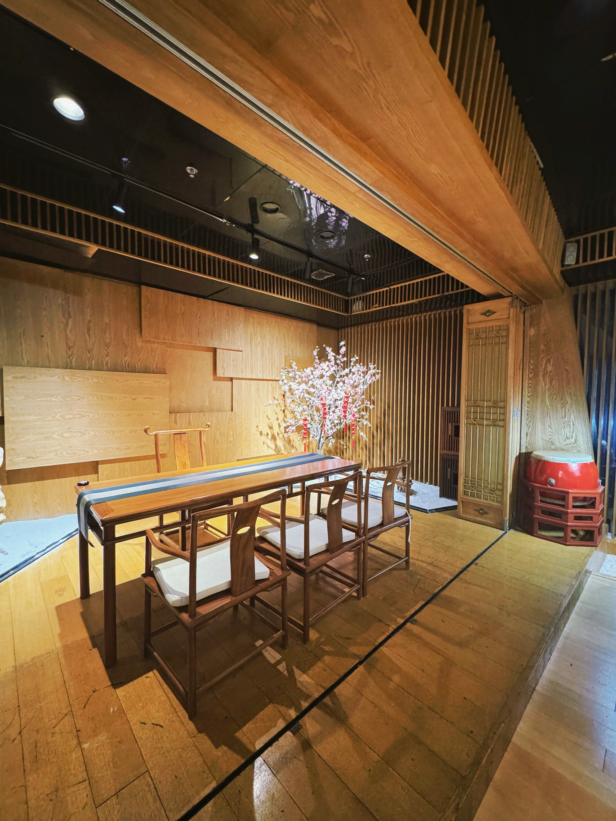 比起北方的重油盐,更儒雅细腻

望京这边的九朝会是经典的江南菜