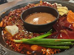 -黄潇洒老火锅(九眼桥宏济巷店)