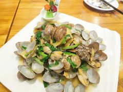 -花溪雨·森林餐厅(石基店)