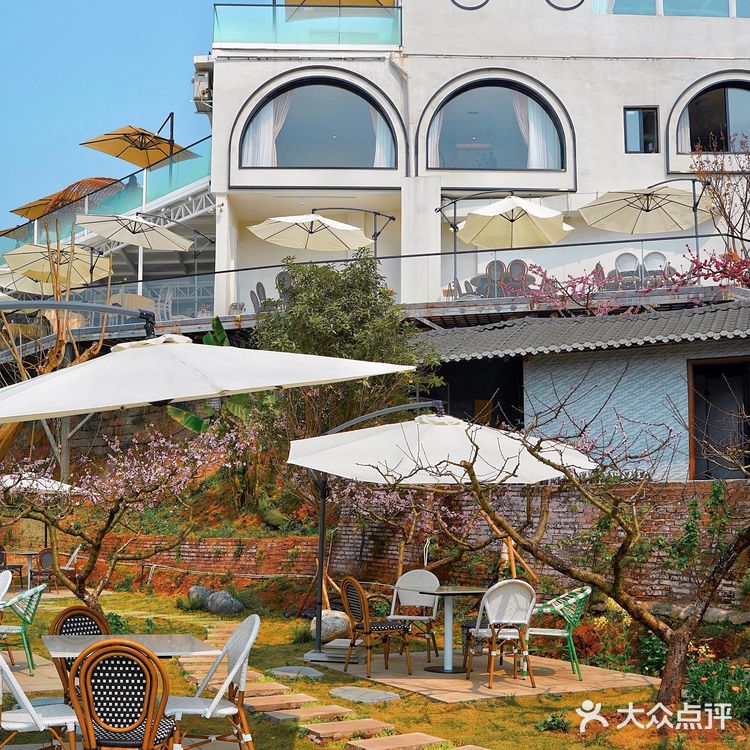 成都探店🌸莫奈的秘密花园居然是家火锅店