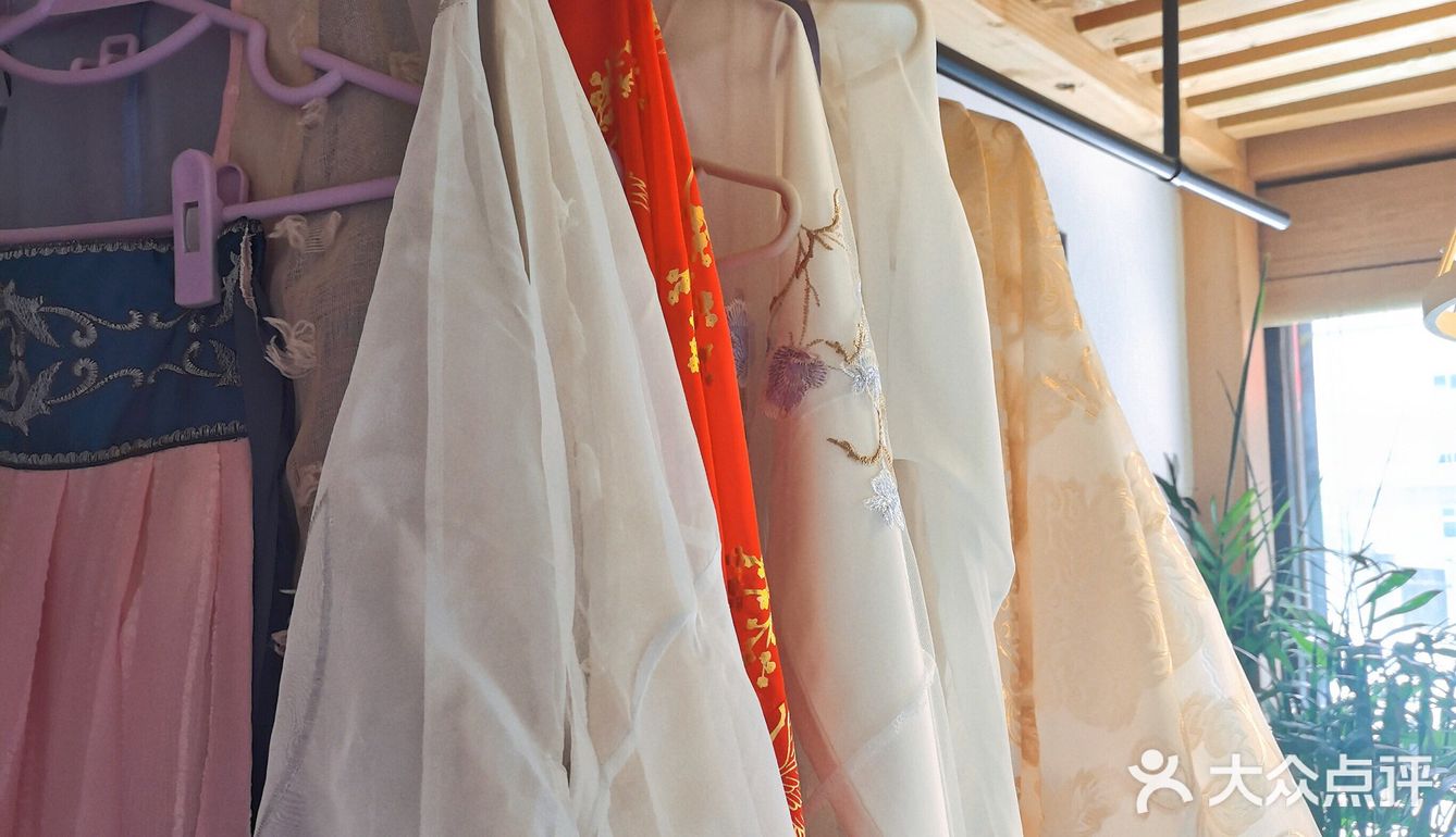 吃烤肉还能免费体验和服👘 、汉服，这是什么宝藏烤肉店？