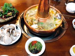 -岳记兴隆·青城腊排铜火锅(融创店)