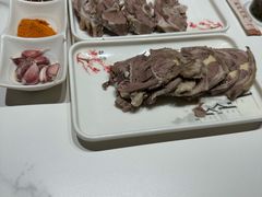 -三江源美食城