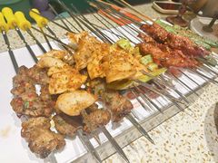 -小董哥烤串·爆汁大油边(故宫店)