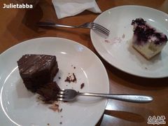 致命巧克力&nbsp;&&nbsp;蓝莓芝士-榖屋house of flour(张江首店)