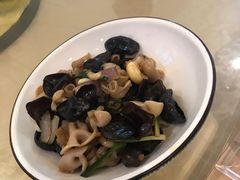-琼大师东方烤乳猪(亚特兰蒂斯店)