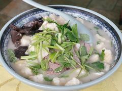 羊肉泡馍-东伊顺(高银街店)