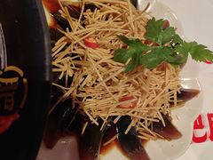 -肥肥虾庄·金牌油焖大虾(汉街SKP店)