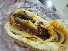 麻辣烫夹馍-老鼓楼麻辣烫夹馍