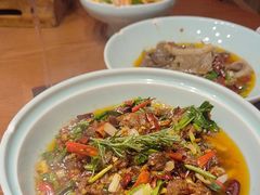 -老滇山寨•云南特色菜•地方菜•民族风情歌舞表演(金碧店)