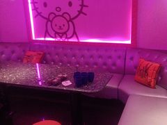 -UK派对KTV(日月广场店)