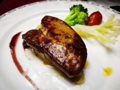 法式鹅肝配菠萝红酒汁-92°C俄式厨房(中央大街店)