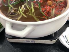 特色开锅羊肉-撒拉人家.酸菜牦牛肉火锅