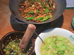 -费大厨辣椒炒肉(万家丽一店)