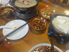 -重庆石磨豆花庄(乔庄店)