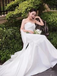 -纯色时光婚纱艺术馆WHITE