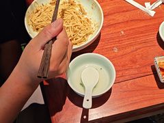 -裕兴记•蟹黄面馆(人民广场店)