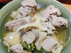 -野山舂·贵州现舂酸汤牛肉(东山店)