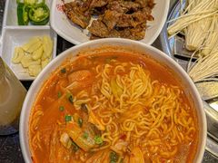-木槿花韩式炭烤·熟成肉工坊(孙文东路店)
