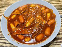 炒年糕-吴草鸡爪오초닭발韩食堂(融恒盈嘉中心店)