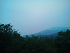 -鬼笑石后山停车场
