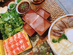 -慢丽江·云南野生菌土鸡锅(西山店)