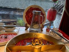 -小龙翻大江文化火锅(宽窄店)