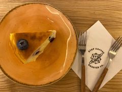 蓝莓巴斯克蛋糕-士多咖啡·Stop Coffee