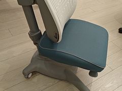 -康朴乐儿童学习桌椅(蓝色港湾店)