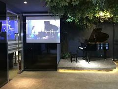 -北京圣典成人钢琴俱乐部(德思勤店)