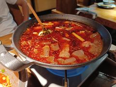 磁器口毛血旺-九锅一堂酸菜鱼(新南凯德直营店)