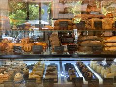 面包甜点陈列柜-81BAKERY(大学路店)