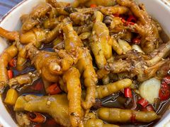 特色鸡脚-羊子两室一厅(八一广场店)