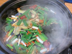 清汤养生锅底-陆记牛庄·碳锅龙虾烧烤(爱上花园店)