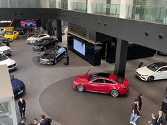 -奔驰上海利星(七宝店)