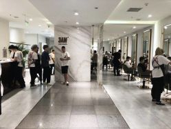 大厅-3AM HAIR SALON烫发染发接发