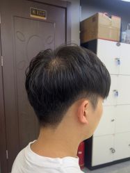 -藤野造型烫发染发