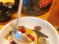 -顺风汤馆·广府粤菜(江宸天街店)