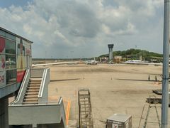 -班达拉奈克国际机场