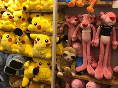 -名创优品(海珠乐峰广场店)