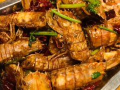 -喝丢一只鞋辣炒海鲜小烧烤(三八广场店)
