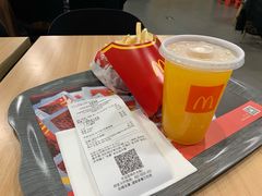 -麦当劳(郑州东高铁站店)