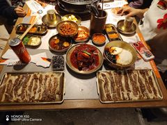 -草家酱蟹炭火烤肉店(珲春南路一店)