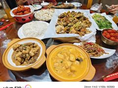 -东来菜馆•手抓海鲜家常菜•海鲜锅贴(鸽子窝店)