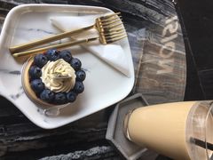 -UNI UNI(环亚凯瑟琳店)