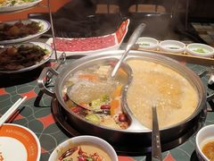 -南城十里潮汕鲜牛火锅·鲜虾生滚粥(融汇老商埠店)
