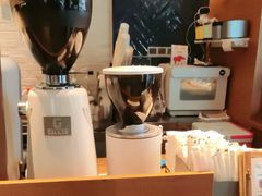 -YOLO COFFEE悠乐咖啡