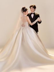 -雅云婚纱摄影工作室旗舰店